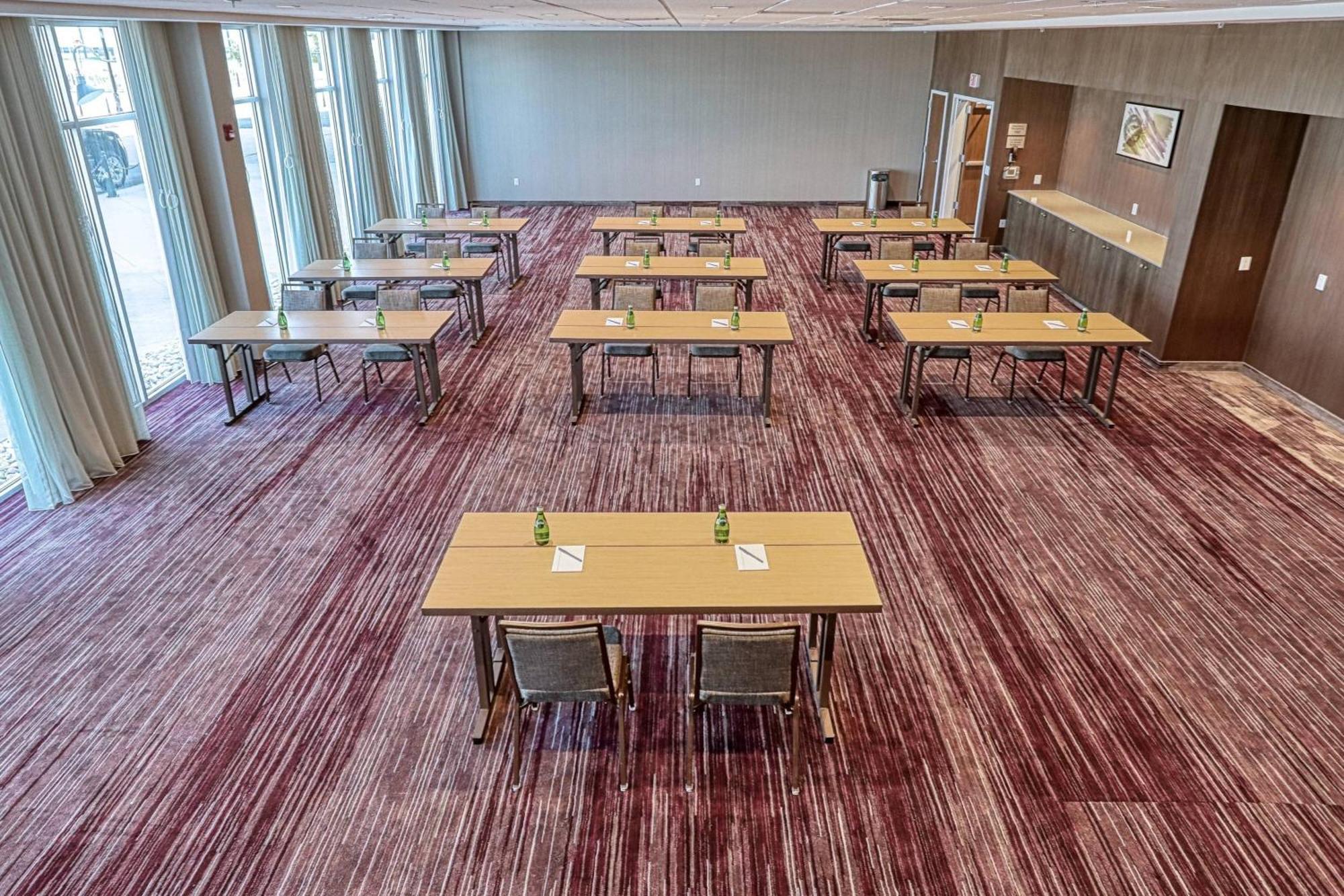 Hotel Courtyard By Marriott North Brunswick Exterior foto